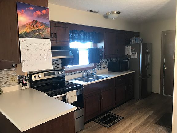 5th image of 2134 W Butler Ln