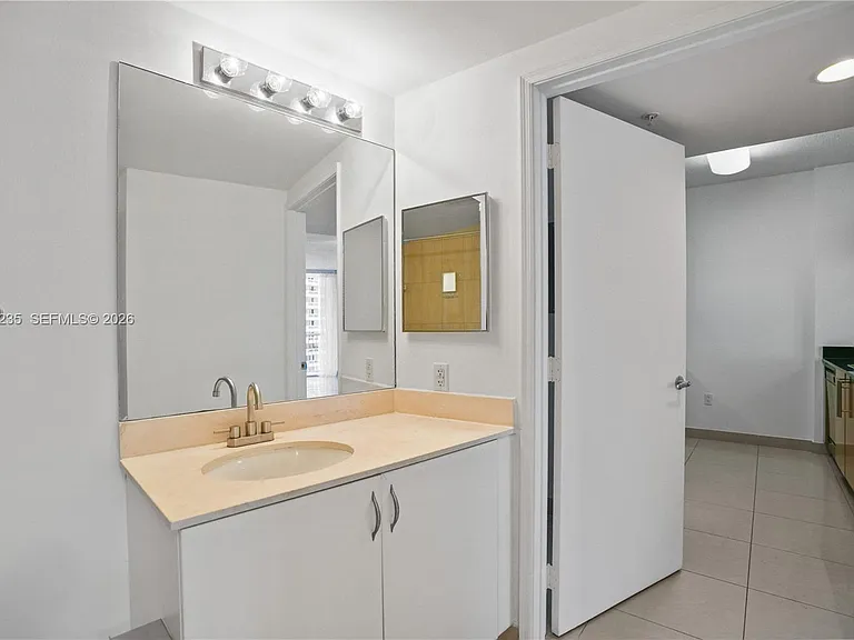 1750 N Bayshore Dr #2804 — Photo 13