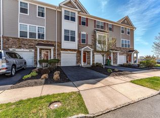 225 Mallard Ln, Egg Harbor Township, NJ 08232