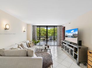 3640 Yacht Club Dr APT 203, Aventura, FL 33180