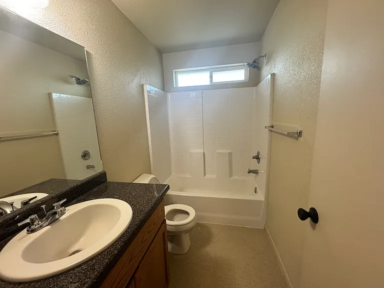 3675 S Hinckley Dr — Photo 8