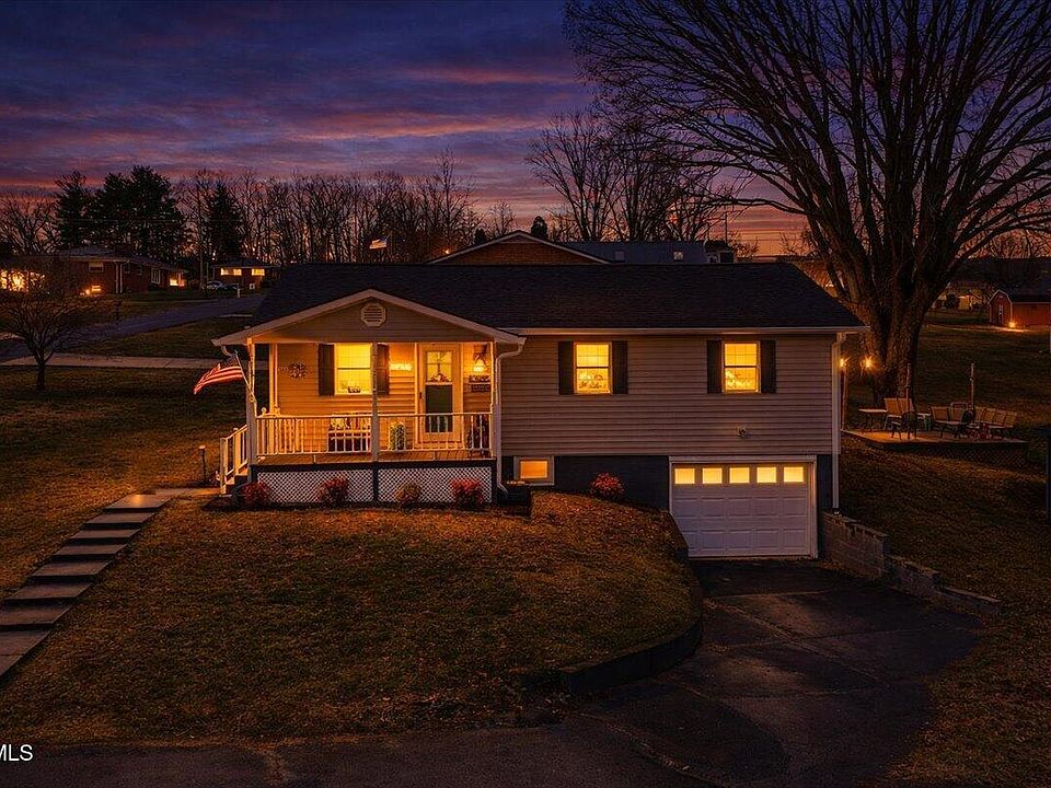 1st image of 308 Hunt Ave