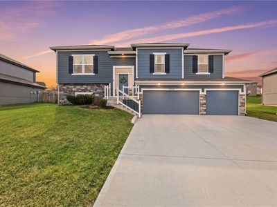 11722 N Manning Ave, Kansas City, MO, 64157