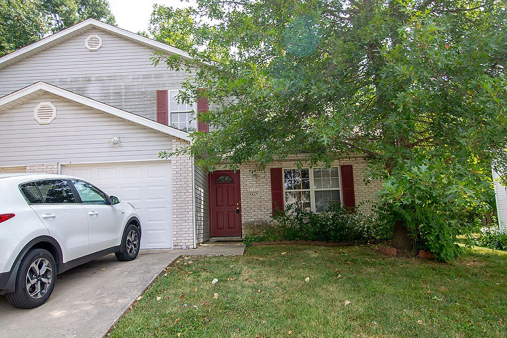 5567-5569 Pinehurst Ln. — Photo 1