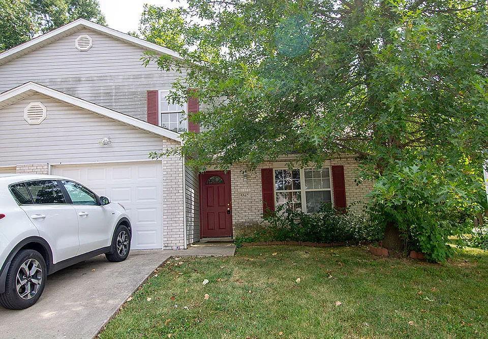 5567-5569 E Pinehurst Ln