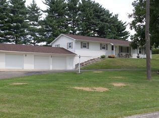 2146 Ginder Rd NW, Lancaster, OH 43130