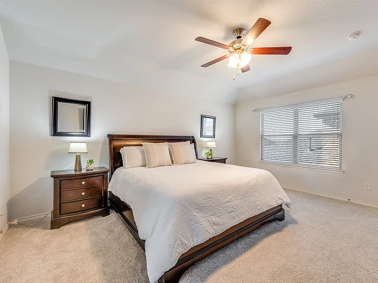 2281 Miramar Dr — Photo 7