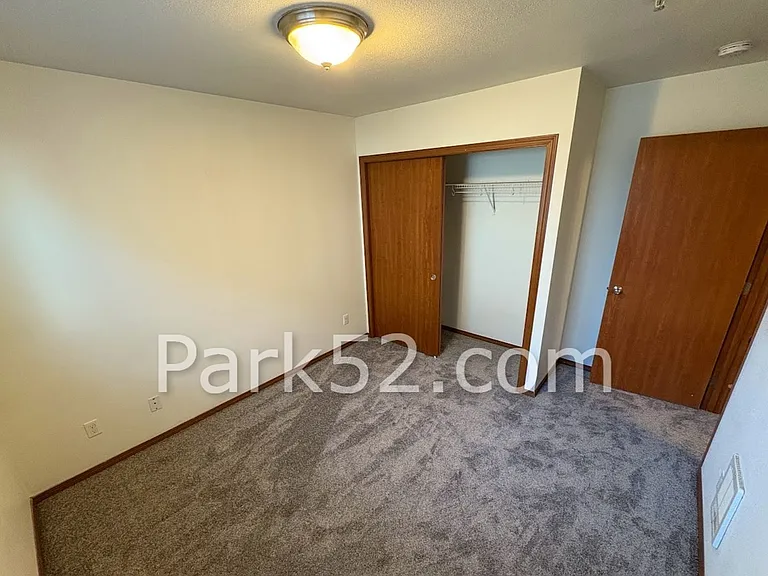 630 N Prospect St #15 — Photo 9