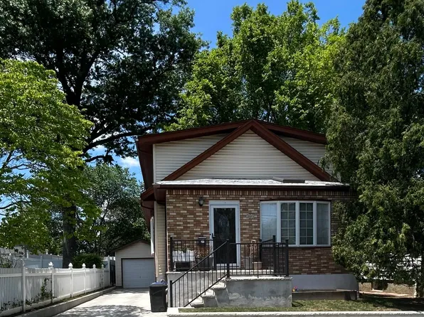 304 Bidwell Ave, Staten Island, NY 10314