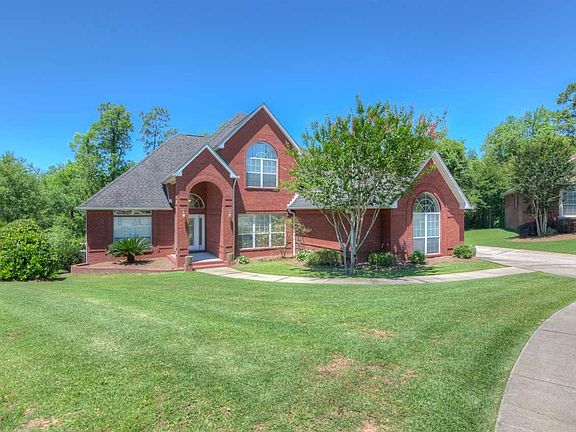 2nd image of 905 Caterpillar Ln
