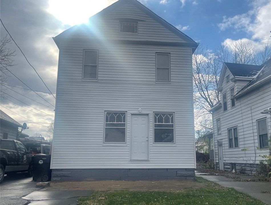 1st image of 6606 Hosmer Ave