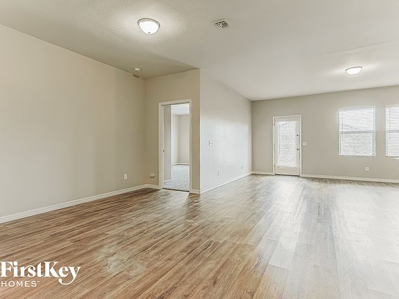 2nd image of 420 W White Sands Dr