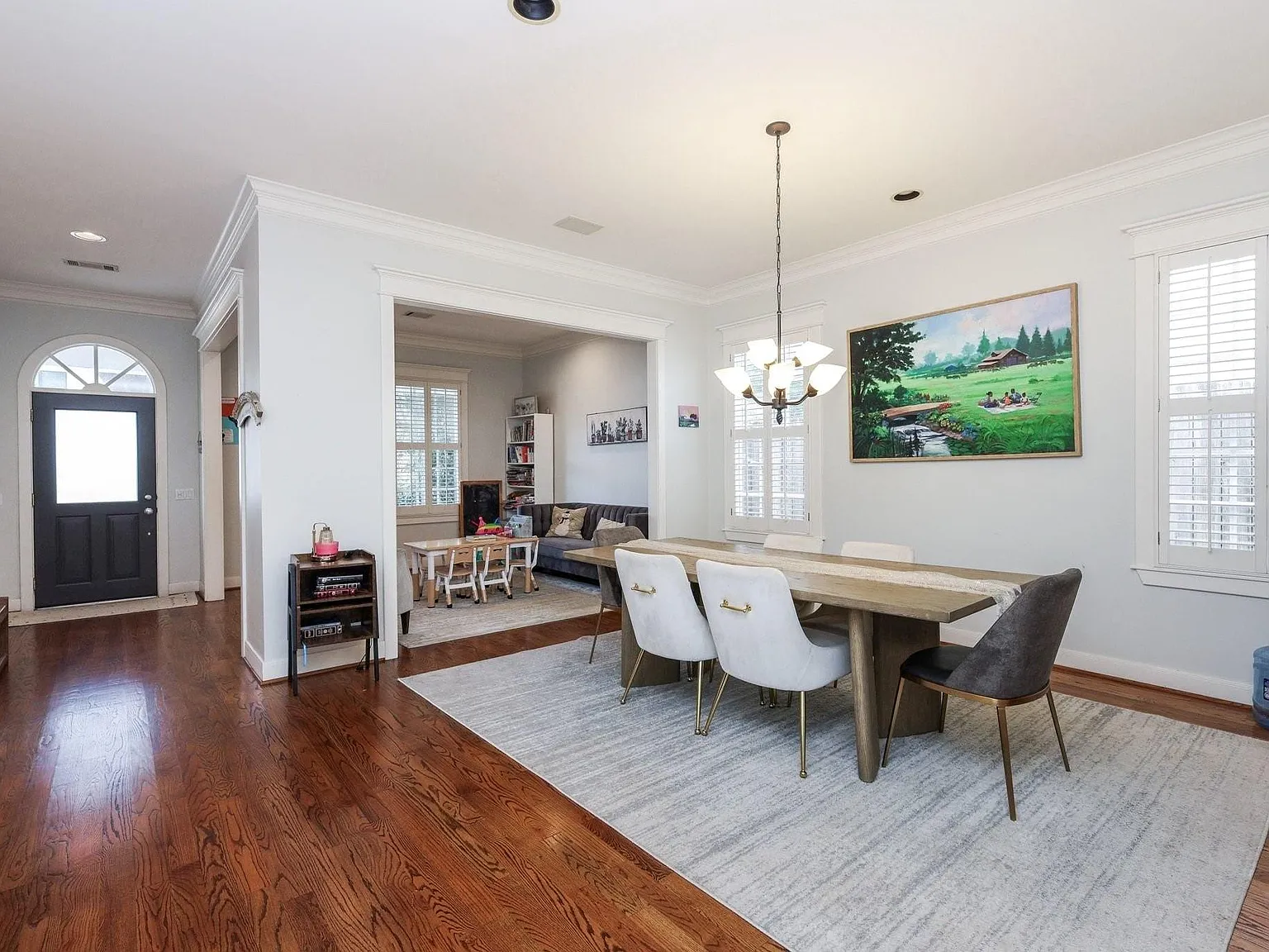 5 bed, 3.5 bath, 3477 sqft, $7,200 — Photo 3