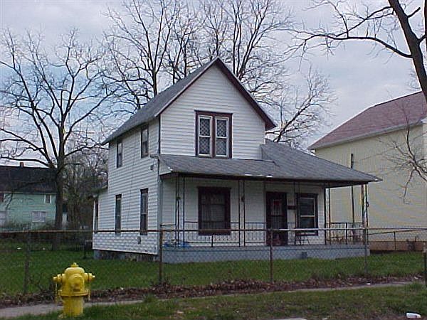 105 Walter Ave