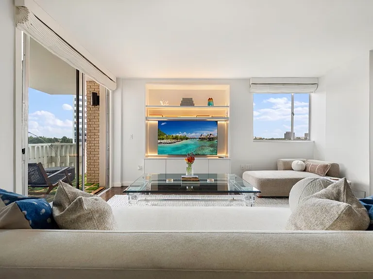 3701 Turtle Creek Blvd #9A — Photo 14
