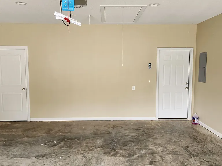 2203 Everett Dr — Photo 16