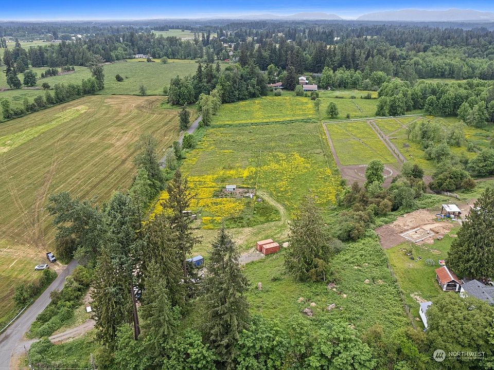 1st image of 400 XX 200th Avenue SE