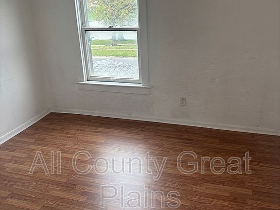 5th image of 1060 Washington Blvd APT 2W