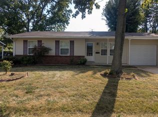 420 Lemondale Ln, Florissant, MO 63031