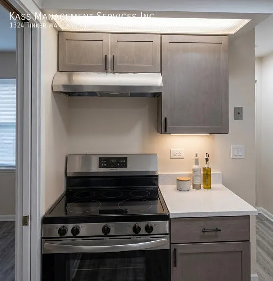 1324 Tinker Way #B — Photo 1