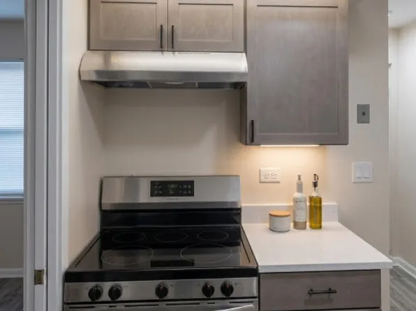 1324 Tinker Way Unit B, Glenview, IL 60025