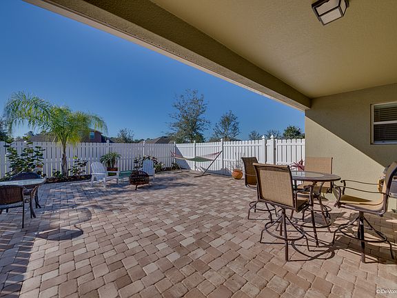 WHAT A PATIO OUTDOOR SPACE!!