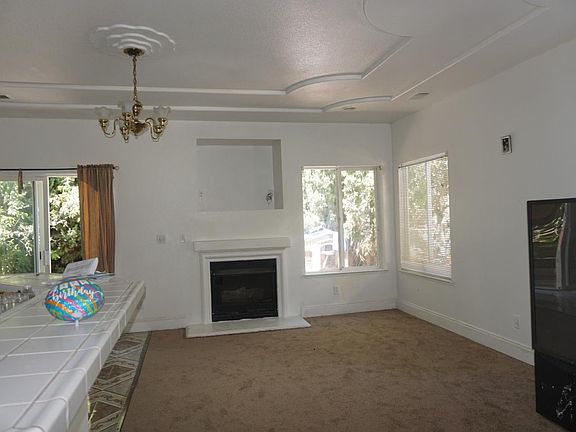 2nd image of 3815 Chambery Ct