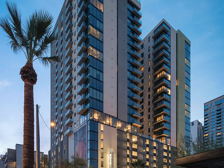 Moontower Phoenix — Photo 42