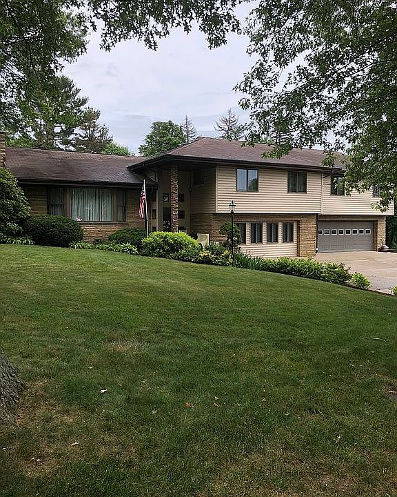 1st image of 40 Kingston Dr