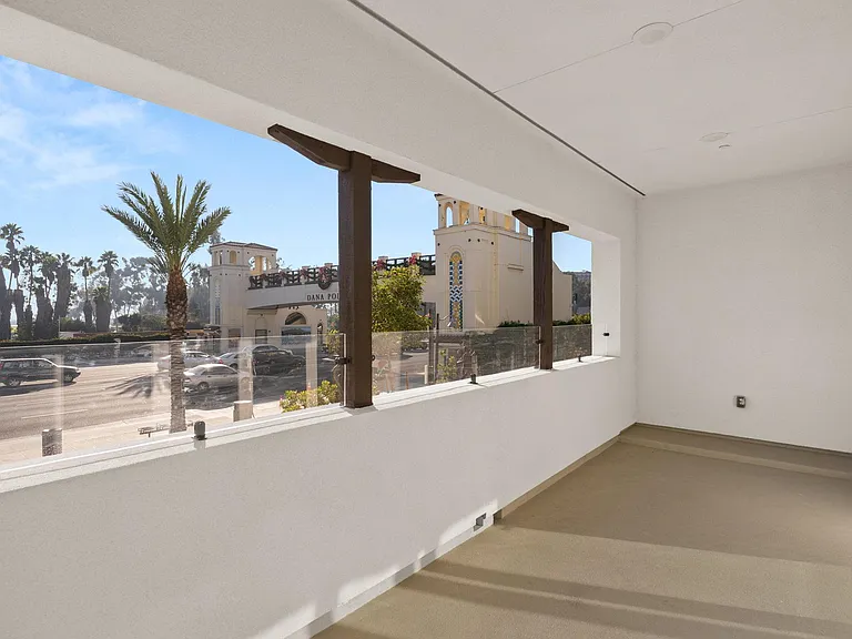 3201 Doheny Way — Photo 10