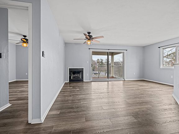 3rd image of 1009 Autumn Woods Ln APT 109