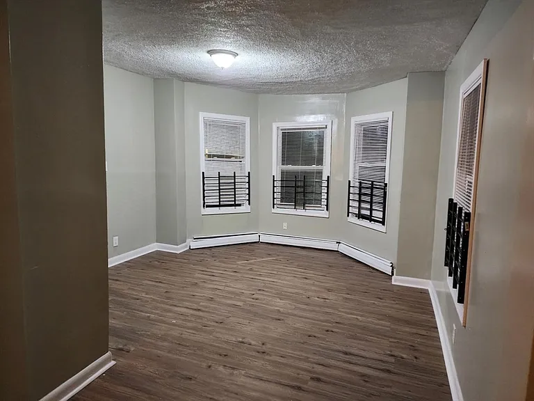 207 Court St #1 — Photo 7