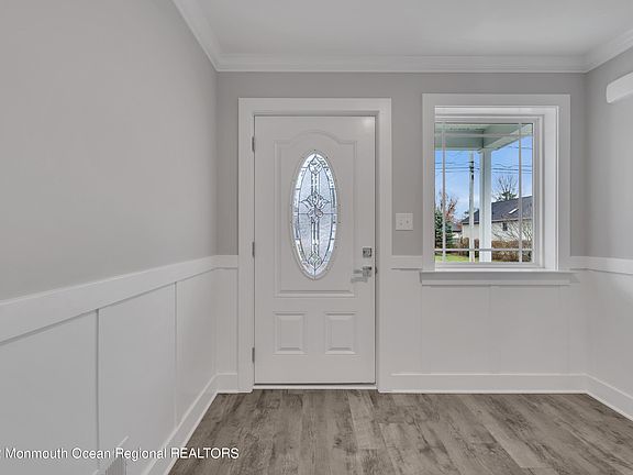 5th image of 1340 Longboat Ave