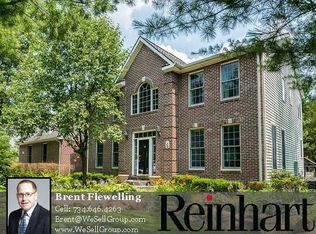 10141 Songbird Ln, Pinckney, MI