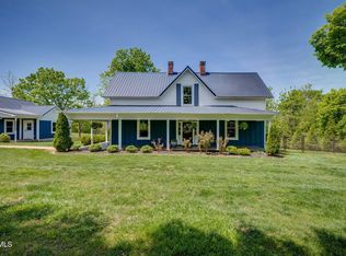 1360 Cora Ln, Gray, TN 37615