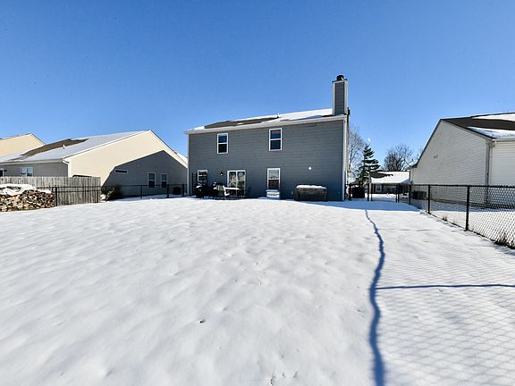 3rd image of 126 Hilltop Farms Blvd