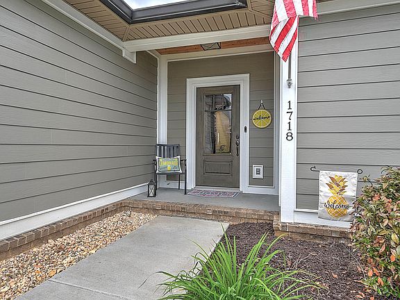 2nd image of 1718 Ethans Ct