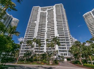 21150 NE 38th Ave APT 702, Miami, FL 33180