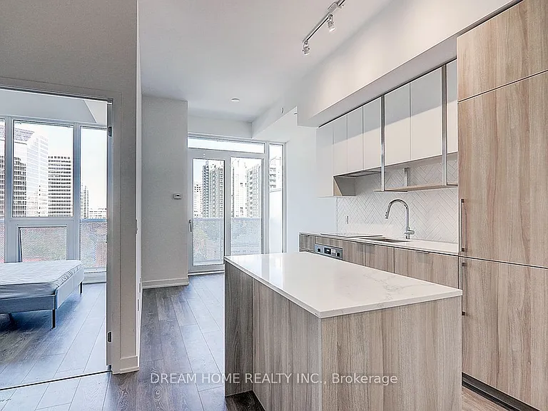 15 Holmes Ave #806 — Photo 7