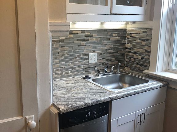 2nd image of 1910 Maury Ave #2