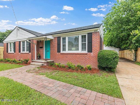2nd image of 4334 REDWOOD Avenue