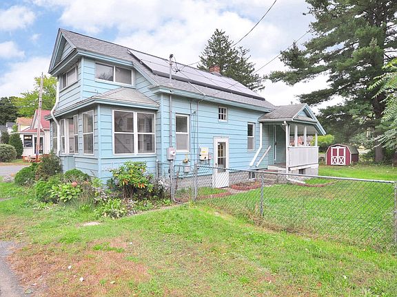 2nd image of 834 East St