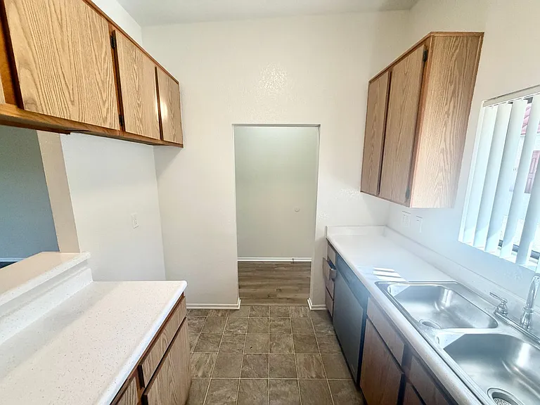 Royal Hazeltine Villas — Photo 22