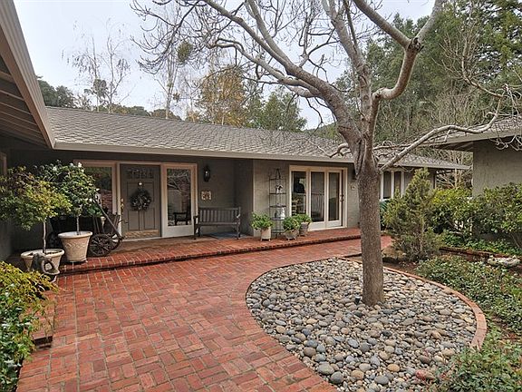 2nd image of 15774 Hidden Hill Pl