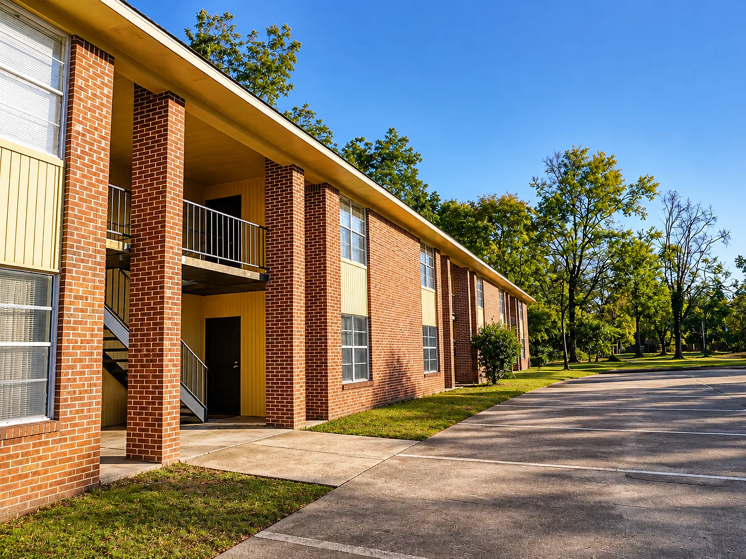 Glynwood Apartments — Photo 1