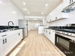 7120 Willoughby Ave, Los Angeles, CA 90046