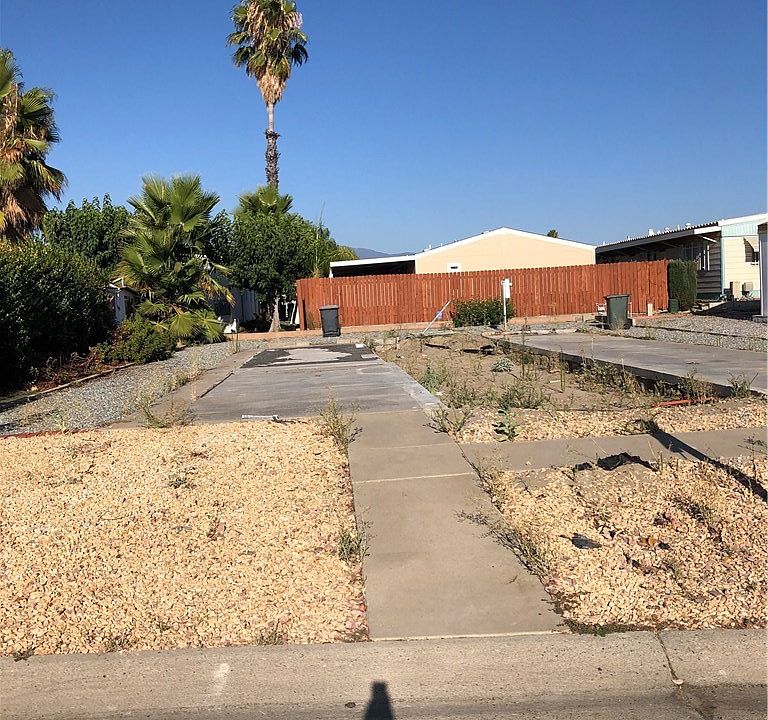 1st image of 860 Santa Clara Cir