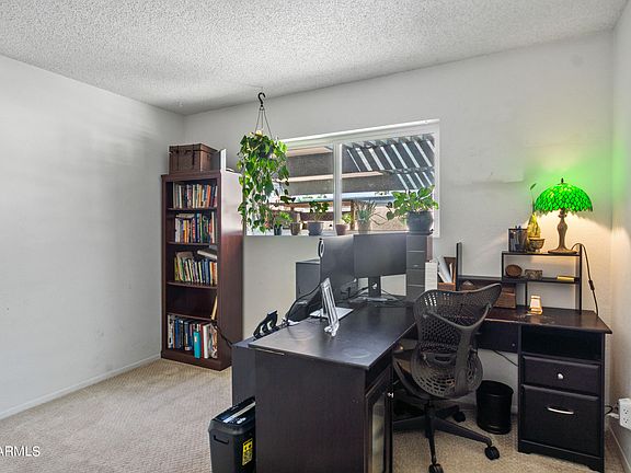 5th image of 2233 E CATALINA Drive