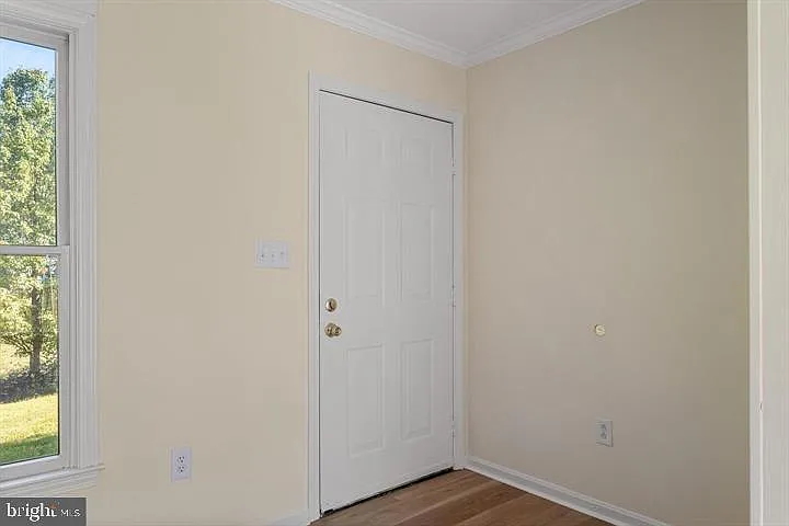 852 Morgan Pl — Photo 6