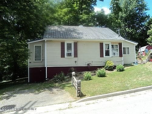 202 Barton Rd Front